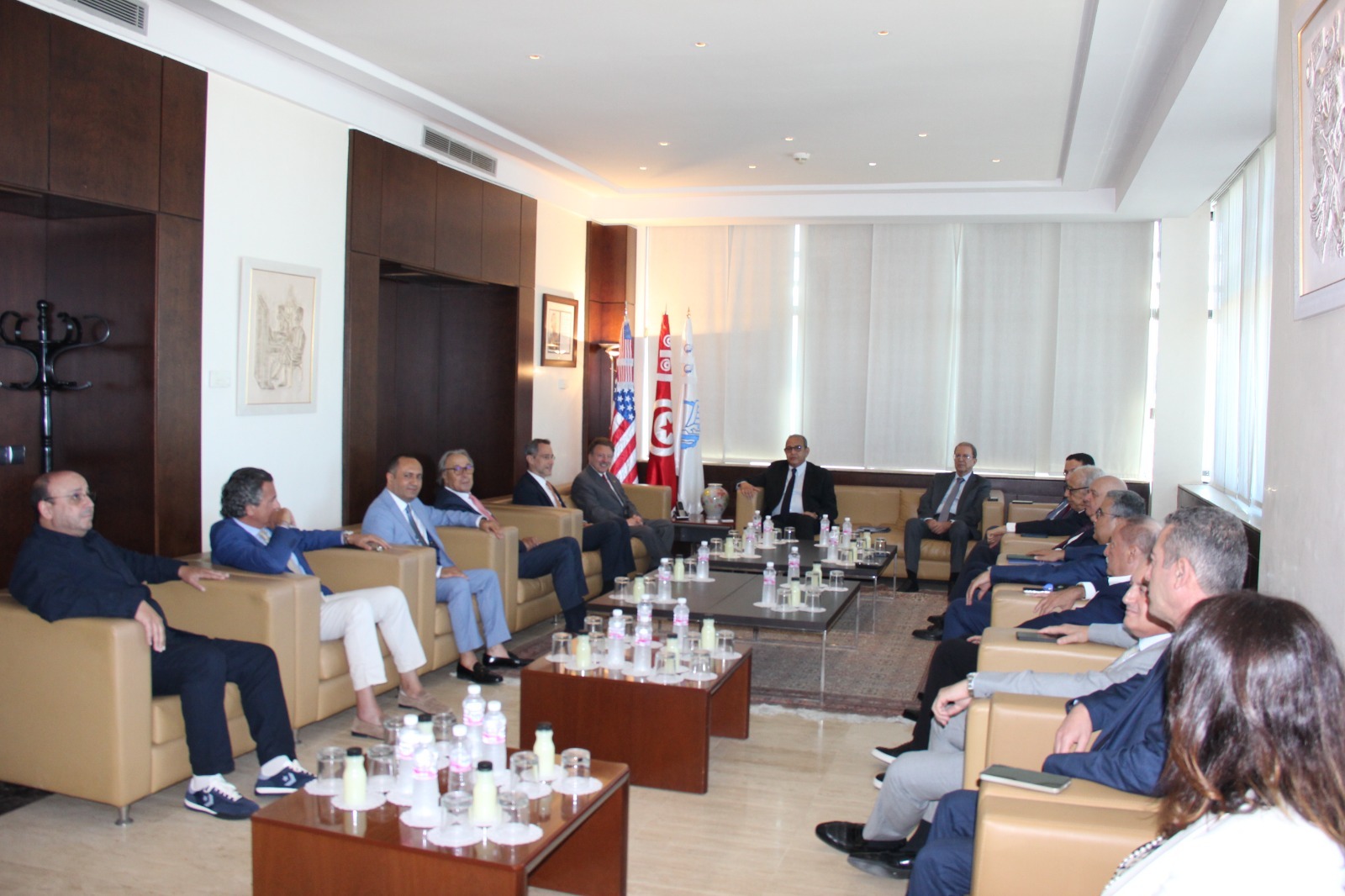 ماجول يستقبل السفير الأمريكي بتونس ورئيس غرفة التجارة الأمريكية العربية